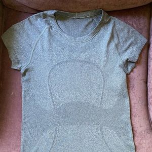Lululemon Swiftly Tech Short Sleeve Shirt